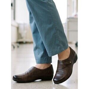 Dansko Womens 7,5-8 EU 38 Brown Leather Slip On Side Strap Comfort Shoes Nursing